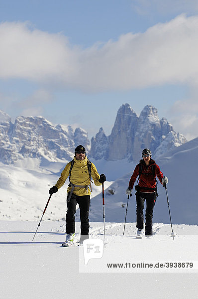 Ski touring  Mt. Grosser Jaufen  Tre Cime di Lavaredo peaks  Pragser Tal valley  Hochpustertal valley  South Tyrol  Italy  Europe