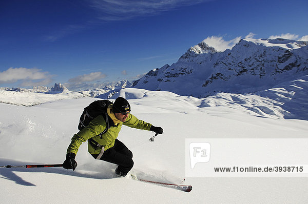 Ski Tour  Mt. Grosser Jaufen  Drei Zinnen peaks  Pragser Tal  Hochpustertal  South Tyrol  Italy  Europe