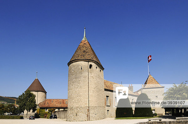 Chateau de Rolle  Lausanne  Genfer See  Kanton Waadt  Schweiz  Europa Kanton Waadt
