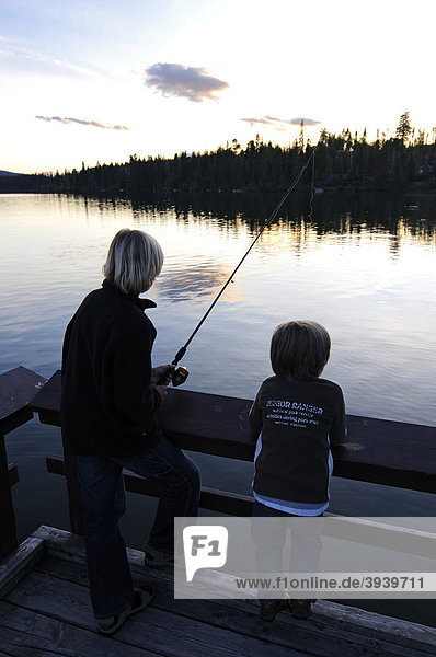 Children fishing  British Columbia  Canada