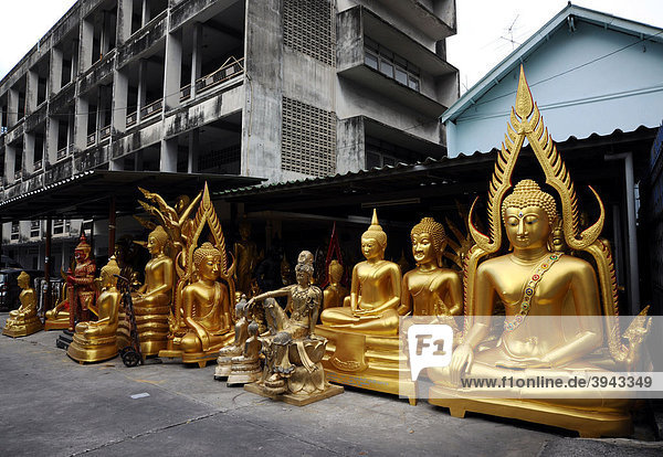 Verschiedene Buddhas  Bangkok  Thailand  Asien