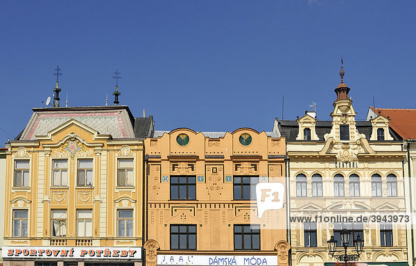 Detail der Hausfassaden  Velke namesti Hauptplatz  in Kromeriz  Kremsier  Tschechische Republik  Europa