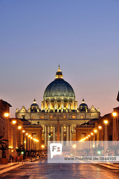 St. Peter's Basilica  Via della Conziliazione  Rome  Lazio  Italy  Europe