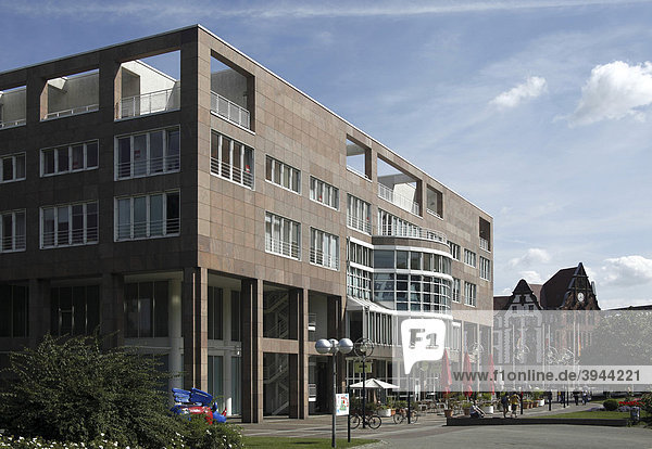 Rathaus am Friedensplatz  Dortmund  Nordrhein-Westfalen  Deutschland  Europa