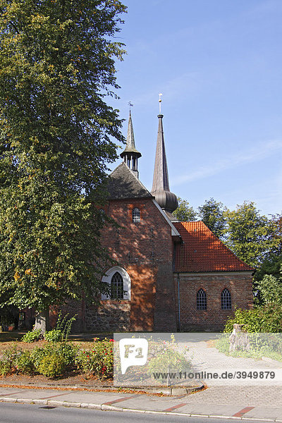 Historische Kirche  St. Katharinenkirche in Probsteierhagen  Probstei  Kreis Plön  Schleswig-Holstein  Deutschland  Europa