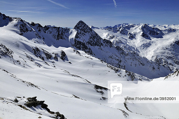 Stubai Glacier  view from Mount Schaufelspitze southwestward  towards Italy  Tyrol  Austria  Europe