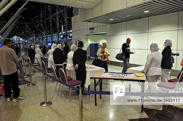 Gesundheits-Check  Airport Kuala-Lumpur zu Zeiten der Schweinegrippe  Malaysia  Südostasien
