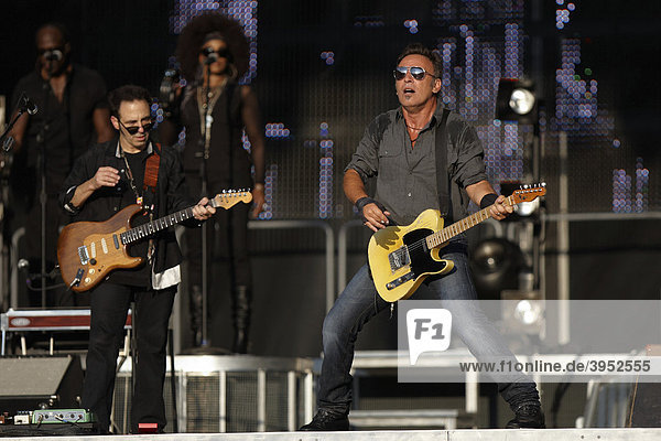 Bruce Springsteen & The E Street Band  Working On A Dream Tour  Stade de Suisse  Bern  Schweiz