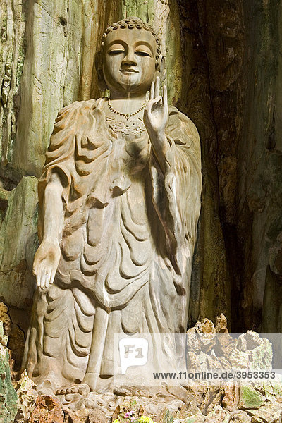 Buddhastatue  Marblemountains  Marmorberge  Hoi An  Vietnam  Asien