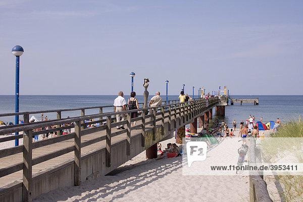 Pier in Wustrow on the Darss peninsula  Mecklenburg-Western Pomerania  Germany  Europe
