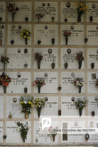 Friedhof  Grabsteine  Bardolino  Italien  Europa