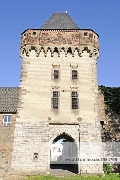 Burg Friedestrom  Turm  Tor  Feste Zons  Zollfestung  Zons  Dormagen  Niederrhein  Nordrhein-Westfalen  Deutschland  Europa