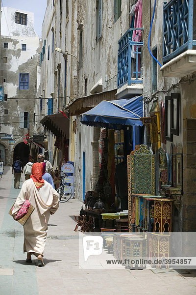 Straße  Gasse in Essaouira  Marokko  Afrika