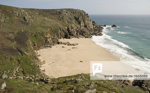 Strand  Sandstrand  Küste  Meer  Küstenwanderweg  Porthchapel Beach  West Cornwall  Cornwall  Südengland  England  Großbritannien  Europa