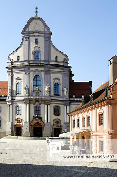 Basilika und Wallfahrtskirche St. Anna  Altötting  Oberbayern  Bayern  Deutschland  Europa