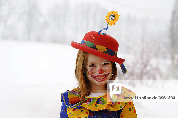 Clown Mädchen im Fasching Karneval Verkleidung Kostüm
