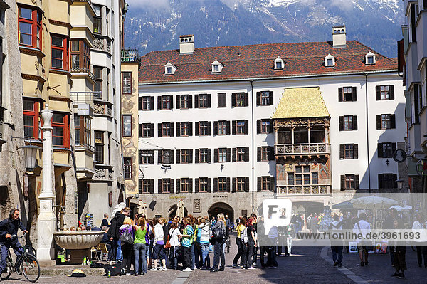 Goldenes Dachl  Altstadt  Innsbruck  Tirol  Österreich  Europa