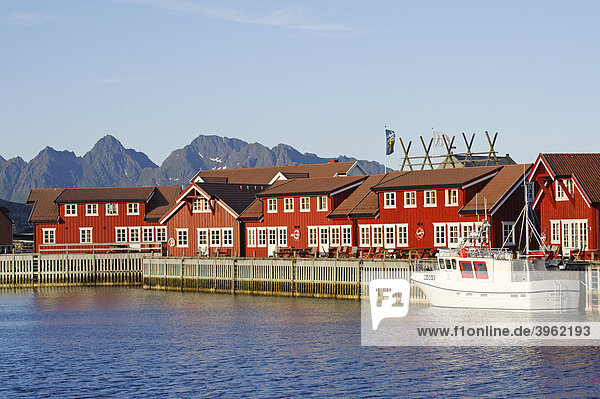 Häuser am Hafen  Svolvaer  Norwegen  Skandinavien  Europa