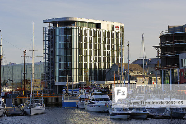 Hotel Thon am Hafen  Svolvaer  Norwegen  Skandinavien  Europa