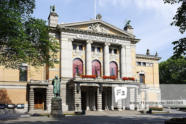 National Theater  Oslo  Norwegen  Skandinavien  Europa