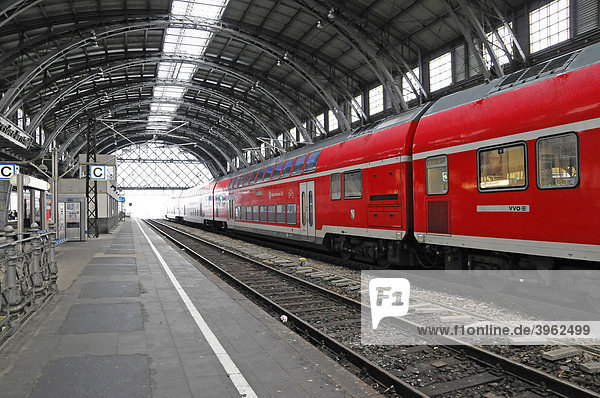 Teilansicht Bahnhof Dresden Neustadt  Dresden  Freistaat Sachsen  Deutschland  Europa