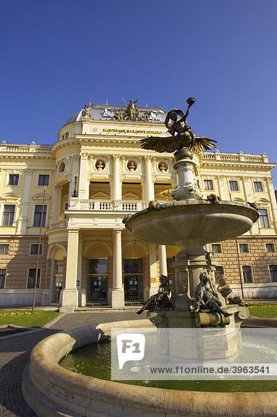 Slowakisches Nationaltheater  SlovenskÈ n·rodnÈ divadlo  Bratislava. Slowakei  Europa
