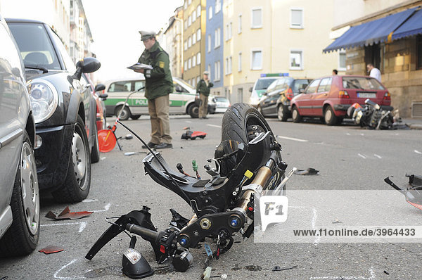 Motorcycle accident with a seriously injured driver  Silberburg/Lerchenstrasse  Stuttgart  Baden-Wuerttemberg  Germany  Europe