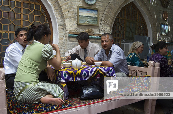 Uzbeks in a restaurant  Bukhara  Uzbekistan