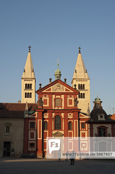 Sankt Georgs Basilika  Prag  Tschechien  Europa