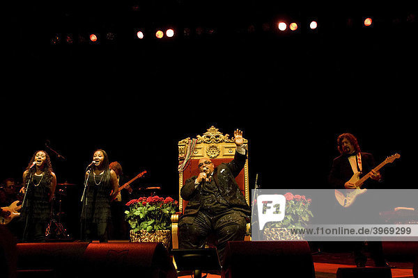 The US Soul Rhythm and Blues singer Solomon Burke live in the hall of the Lucerne KKL in Lucerne Switzerland Europe