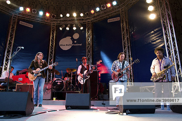 U.S. singer and musician Susan Tedeschi and band performing live at Blue Balls Festival  Pavillon am See  Lucerne  Switzerland  Europe