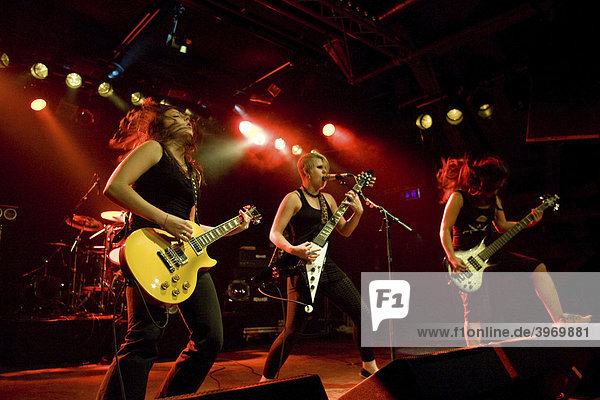 Die kanadische Frauen-Metal-Rockband Kittie  live in der Schüür  Luzern  Schweiz