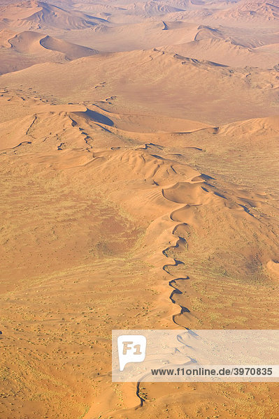 Sanddünen in der Namib  Flugaufnahme  Namibia  Afrika