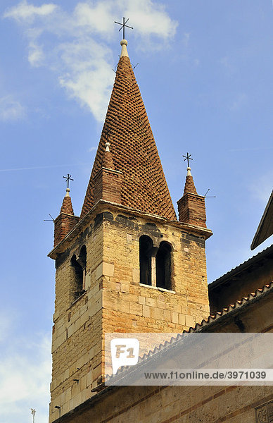 Turm der Arche Scaligeri  Verona  Venetien  Italien  Europa