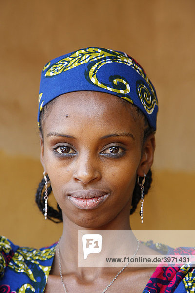 Frau  Portrait  Mbororo Ethnie  Bamenda  Kamerun  Afrika
