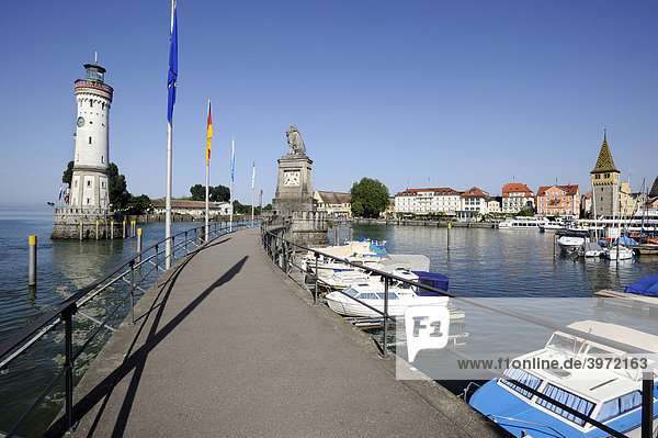 Seehafen von Lindau am Bodensee  Bayern  Deutschland  Europa