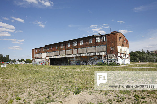 Verfallenes Fabrikgebäude Glashütte Alt Stralau  Berlin  Deutschland  Europa