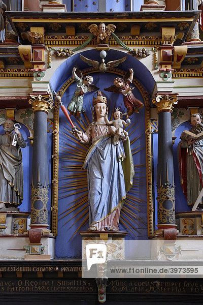 Marienstatue in der Liebfrauenkirche in Oberwesel  Rheinland-Pfalz  Deutschland  Europa
