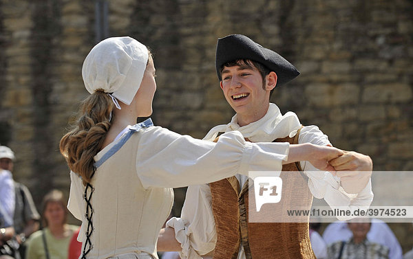 Life in the Baroque period of the 18th Century  teenagers dancing  Schiller Jahrhundertfest century festival  Marbach am Neckar  Baden-Wuerttemberg  Germany  Europe