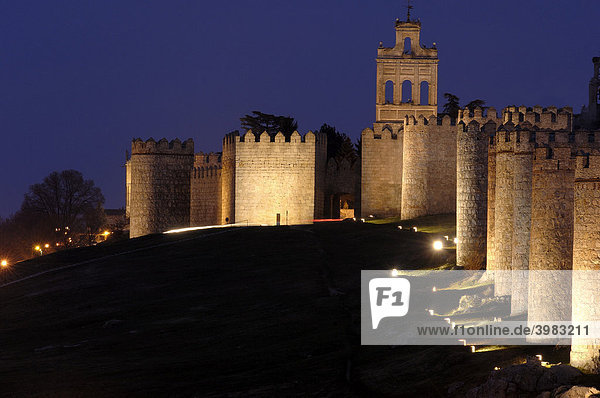 ¡vila city wall at dusk Castilla-LeÛn Spain Europe