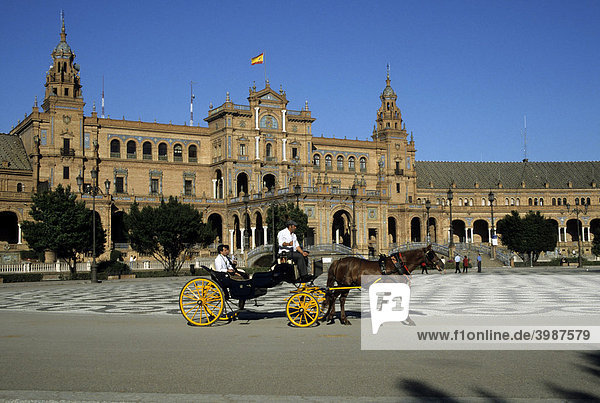 Plaza de Espana Platz  Kutschfahrt  Sevilla  Andalusien  Spanien  Europa