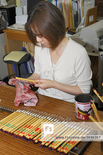 Painting brush shafts  production of brushes in a brush manufacture  Toyohashi  Japan  Asia