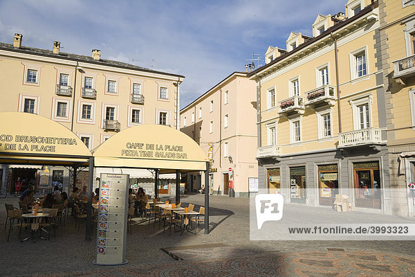 Piazza Emile Chanoux Platz Aosta Aostatal Aosta Tal Alpen Italien Europa