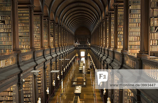 Long Room Trinity College Dublin County Dublin Irland