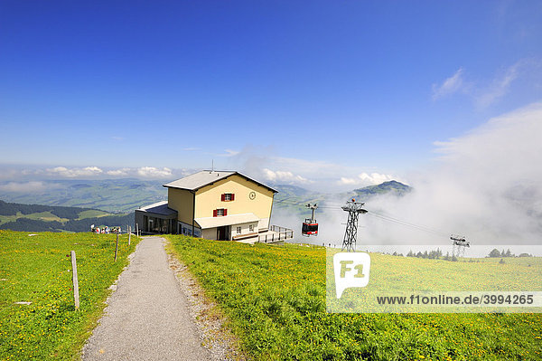 Seilbahnstation auf der Ebenalp  Kanton Appenzell Innerrhoden  Schweiz  Europa