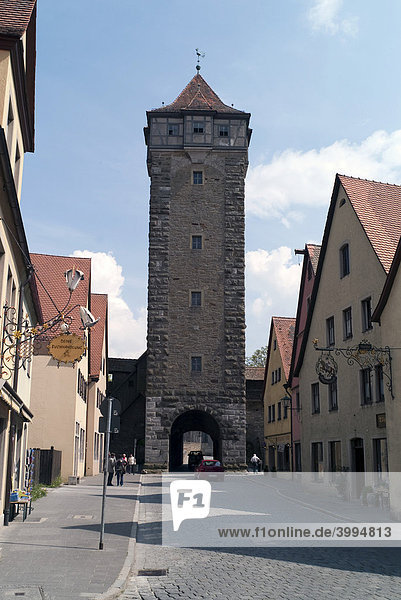 Östliches Stadttor  Rödergasse  Rothenburg ob der Tauber  Bayern  Deutschland  Europa