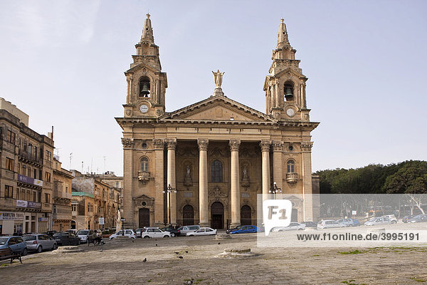 Die Kirche St. Publius in Floriana am Pjazza San Publju  Valletta  Malta  Europa