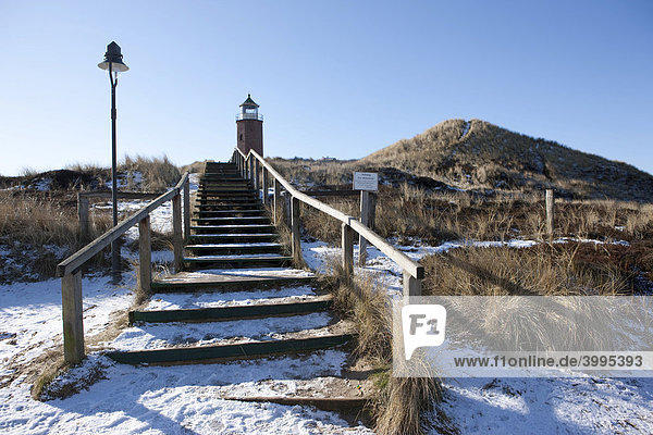 Treppe im Winter zum Quermarkenfeuer Kampen  Kampen  Sylt  nordfriesische Insel  Schleswig-Holstein  Deutschland  Europa