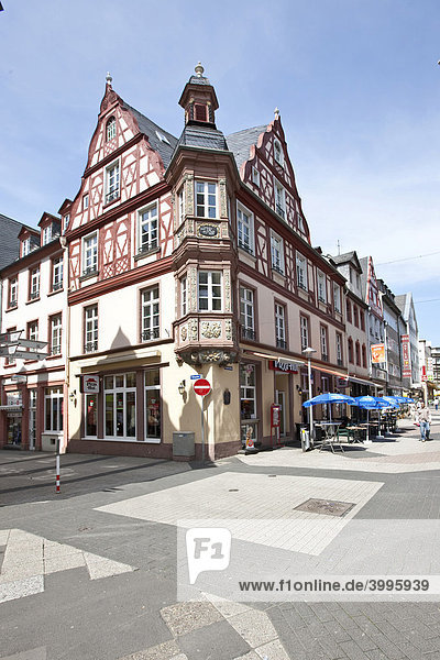 Fachwerkhaus in der Altstadt von Koblenz  Rheinland-Pfalz  Deutschand  Europa