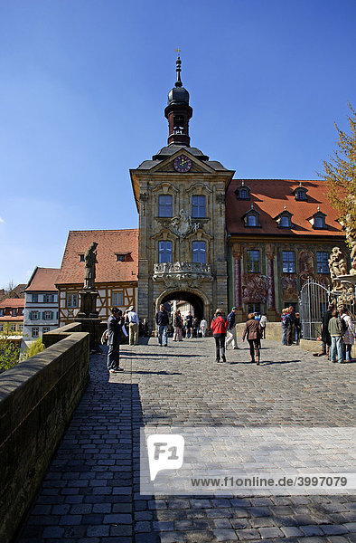 Altes Rathaus mit Oberer Brücke  Bamberg  Oberfranken  Bayern  Deutschland  Europa